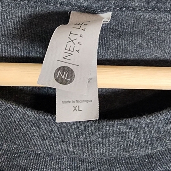 Dairy Queen Mens XL dark gray crew neck tee shirt Pop Culture big Logo - Picture 4 of 6